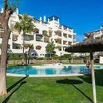 Superb 2 Beds Residencial Duquesa Daire